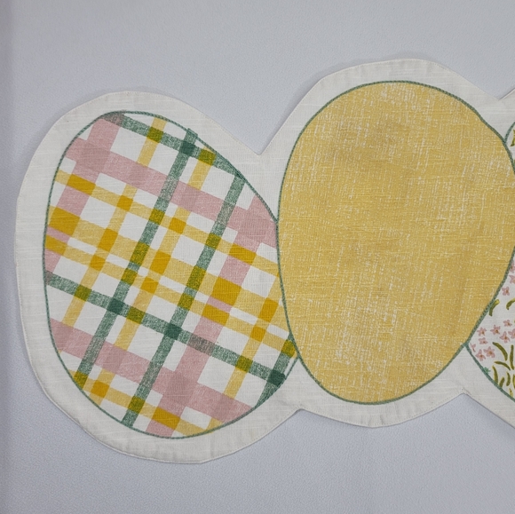 Easter Egg Spring Theme Fabric Table Runner - Picture 3 of 12